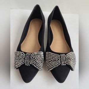 Womens beaded bow, pointed ballet flat